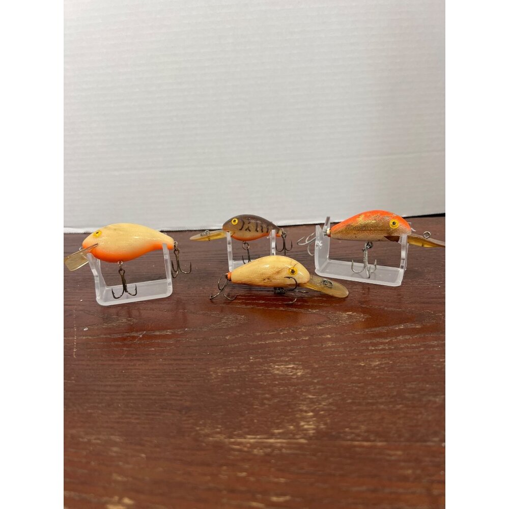 Vintage Bomber Crankbaits Fishing Lures Lot Of 4
